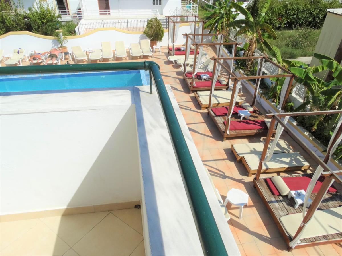 Oasis Beach Club Kavos Ngoại thất bức ảnh