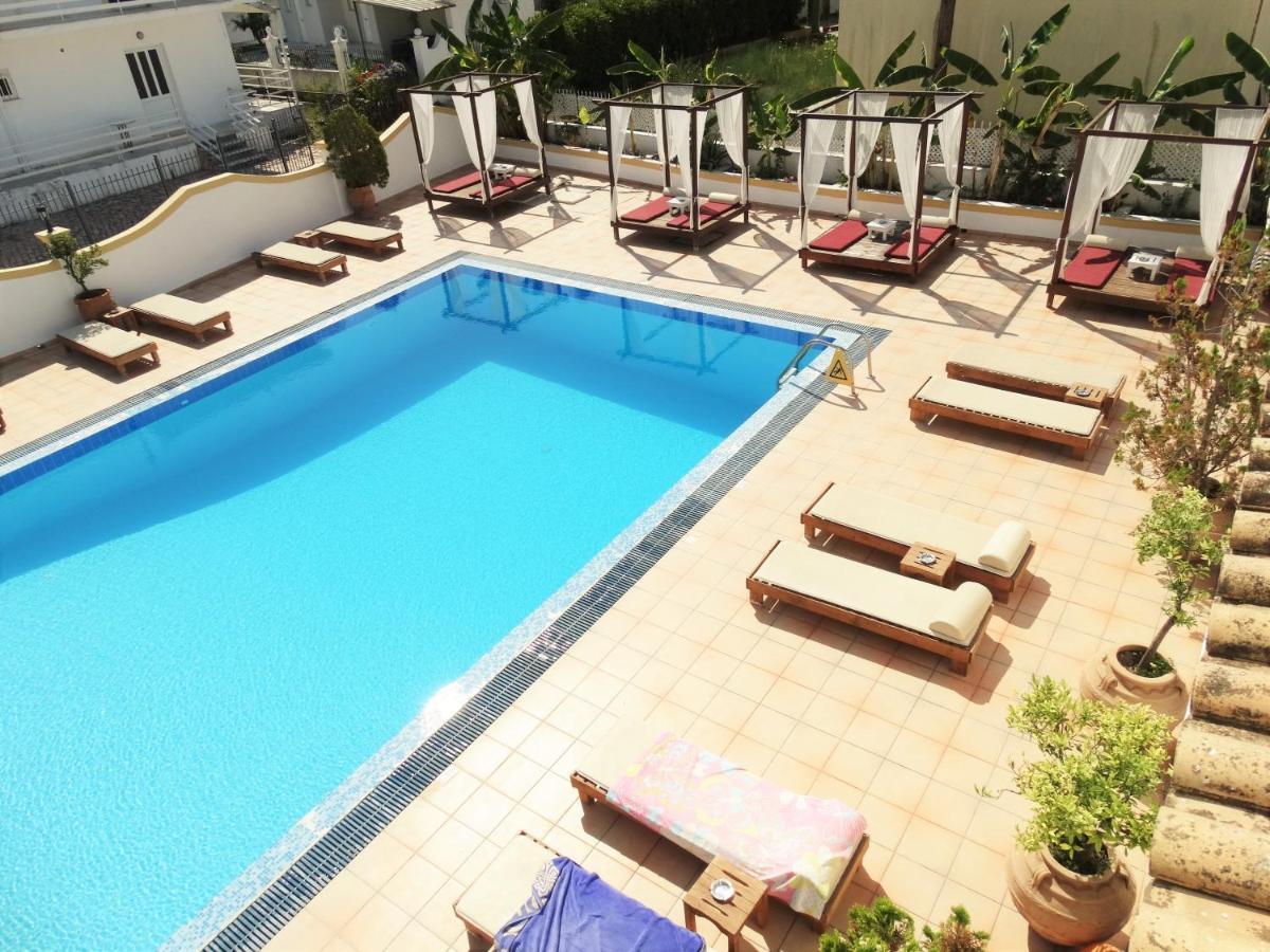 Oasis Beach Club Kavos Ngoại thất bức ảnh
