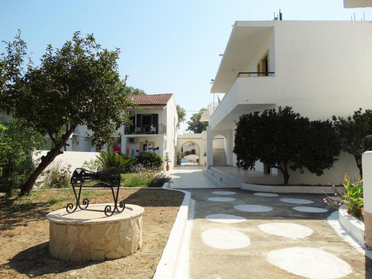 Oasis Beach Club Kavos Ngoại thất bức ảnh