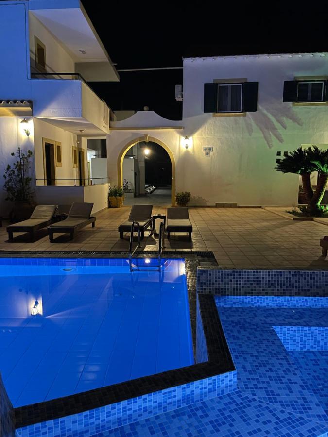 Oasis Beach Club Kavos Ngoại thất bức ảnh